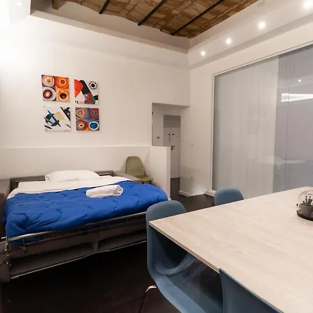 Trastevere Four Seasons Manara Apartman *